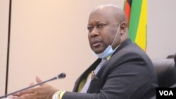 Gurukota rezvamatinhu VaWinston Chitando.