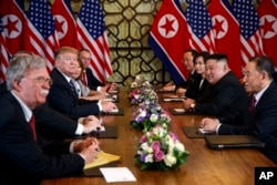 2019년 2월28일 베트남 하노이에서 도널드 트럼프 미국 대통령과 김정은 북한 국무위원장 간의 정상회담 둘째날 확대회담이 진행되고 있다.