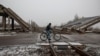 Russian forces bypass key stronghold to cut off supplies to Ukrainians 