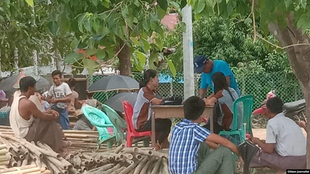 ရခိုင်ပြည်နယ် ကျောက်တော်မြို့နယ်က ညောင်ချောင်းစစ်ရှောင်စခန်း မြင်ကွင်း။ (ဓာတ်ပုံ - CJ)