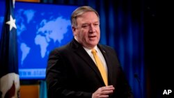 Državni sekretar Majk Pompeo na pres konferenciji u Stejt Departmentu 1. februara 2019.