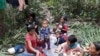 ကချင်စစ်ဘေးရှောင်များ (Hkun Awng Nlam)