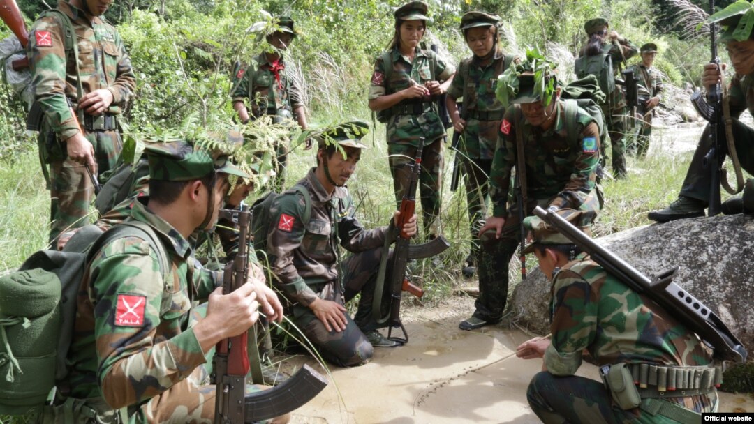TNLA တပ်ဖွဲ့ဝင်များ။ (မှတ်တမ်းဓာတ်ပုံ - TNLA News & Information Department)
