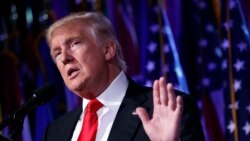 Kao kandidat za predsednika Donald Tramp je obećavao da će "isušiti močvaru", odnosno umanjiti uticaj novca i lobista na vašingtonsku politiku