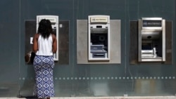 Bancário preso po desfalcar cliente no Namibe – 1:46