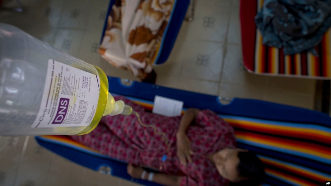 HIV/ AIDS ကူးစက်ခံထားရသူ ဆေးကုသမှုခံယူနေစဉ်။ (သြဂုတ်၊ ၂၀၁၄)