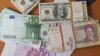 غوغای دلار در بازار؛ فرمانده نیروی هوافضای سپاه: خاکریز اقتصاد ضعیف است