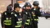 武警在新疆維吾爾自治區喀什市的街道上巡邏。