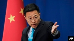 去年3月，中國外交部發言人趙立堅在推特上說，病毒是美軍帶到武漢軍運會的。此後，中國出現各種各樣的戰狼外交，接二連三、盛氣凌人。