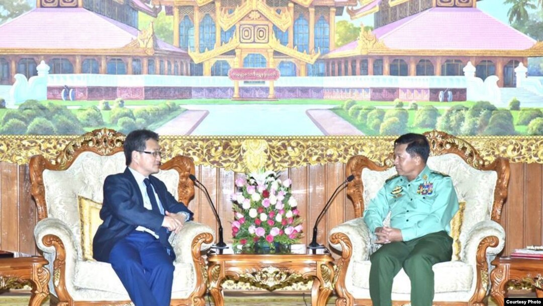 Joseph Yun မြန်မာပြည်ခရီးစဉ်အတွင်း ဗိုလ်ချုပ်မှူးကြီး မင်းအောင်လှိုင်နဲ့ တွေ့ဆုံစဉ် (July 2017)