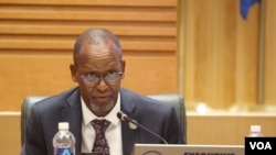 Elias Magosi, executive secretary of the Southern African Development Community, said the bloc problems in the Democratic Republic of the Congo and Mozambique at a summit, Nov. 20, 2024, at Mount Hampden in Zimbabwe (Columbus Mavhunga/VOA)