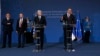 Predsednik Srbije Aleksandar Vučić, napred desno, govori tokom zajedničke konferencije za štampu sa članovima tročlanog Predsedništva BiH Draganom Čovićem, napred levo, srpskim članom Predsedništva Mladenom Ivanićem, levo i bošnjačkim članom Predsedništva