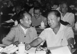 1982年9月9日胡耀邦和中國總理趙紫陽(右)在北京。