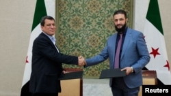 Suriye’nin geçiş dönemi cumhurbaşkanı Ahmed el-Şara ile Suriye Demokratik Güçleri (SDG) Komutanı Mazlum Abdi arasında imzalanan anlaşmanın ayrıntıları üzerinde komiteler çalışacak. 