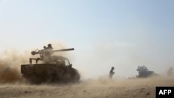 Vladine trupe, koje podržava Saudijska Arabija, odgovaraju na ofanzicu pobunenika Huti u naftom bogatom Maribu, 120 kilometara daleko od glavnog grada Jemena Sane, koji je u rukama pobunjenika, 14. februara 2021.