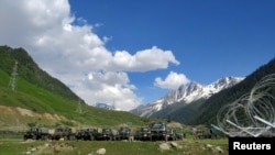 རྒྱ་དཀར་ནག་གཉིས་བོད་སའི་མིང་སྒྱུར་གྱི་འགྲན་སྡུར་ཚུགས།