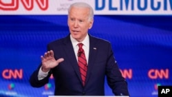Džozef Bajden tokom debate demokratskih kandidata za predsedničke izbore u martu 2020.