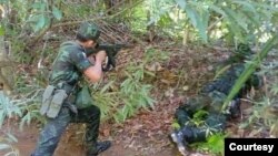စစ်ကောင်စီတပ်နဲ့ ရင်ဆိုင်တိုက်ခိုက်နေတဲ့ KNU တပ်ဖွဲ့ဝင်အချို့။