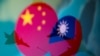 圖片顯示中國國旗和台灣旗幟與軍機（圖片來源：路透社）