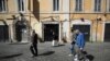 Uskršnja služba na gotovo praznom Trgu Svetog Petra u Vatikanu, 2. april 2021. godine (Foto: Vatican Media/Rojters)