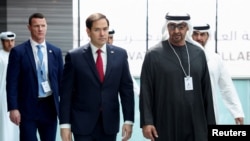 Sekretari amerikan i Shtetit Marco Rubio gjatë takimit me Presidentin e Emirateve të Bashkuara Arabe Sheik Mohammed bin Zayed Al Nahyan në Abu Dhabi, më 19 shkurt, 2025/Reuters