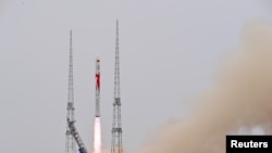 中国2023年7月12日称“朱雀二号”遥二运载火箭当天于酒泉卫星发射中心升空。