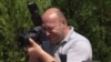 Dejan Jović, kamerman i fotograf, zbog finansijske krize kao posledice pandemije prodao je deo svoje opreme za rad.