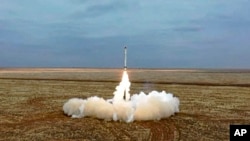 Arhiva - Lansiranje ruske rakete Iskander-K, na fotografiji ruskog minisarstva odbrane, 19. februara 2022.
