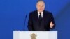 Putin upozorio da će Rusija žestoko odgovoriti ako Zapad pređe "crvene linije"
