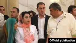 ოპოზიციაში ყოფნისას..