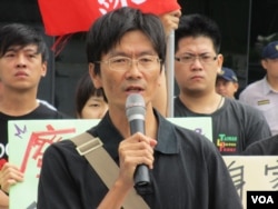 時任台灣守護民主平台召集人的徐偉群。