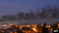 Dim se diže u vazduh nakon napada ruskih dronova na Lavov na zapadu Ukrajine, 19. septembra 2023.