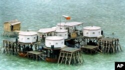 中國在斯普拉特利群島(南沙群島)的水上建築