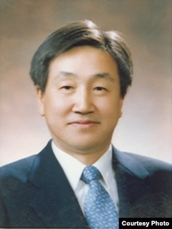 한국 국방연구원의 김진무 박사
