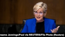 Dženifer Grenholm, aktuelna sekretarka za energetiku, tokom pretresa o njenoj nominaciji u Odboru za energtiku američkog Senata (Foto: REUTERS/Graeme Jennings)