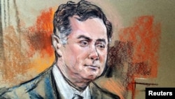 Bivši šef trampovog izbornog štaba Pol Manafort na crtežu iz sudnice, tokom svedočenja (Foto: Reuters/Bill Hennessy).