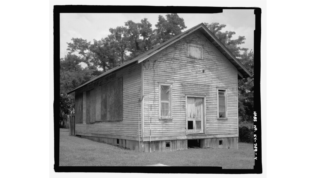 2004 photograph of the Cadentown Rosenwald School, Caden Lane, Lexington, Kentucky. (Dean A. Doerrfeld, Prints and Photographs Division)