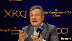 世界維吾爾人大會主席多里坤‧艾沙（Dolkun Isa）在東京出席新聞發布會。（2022年9月30日）