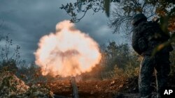 Эпизод военных действий в Украине (архивное фото)