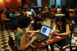 Menurut laporan UNESCO, sektor teknologi digital, termasuk AI, masih didominasi oleh laki-laki (foto: ilustrasi).