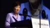 박근혜 한국 대통령 "북한 핵 포기 빠를수록 통일 앞당겨져"