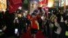 Novosadski "maratonci" stigli u Beograd, predali Ustav Srbije kao štafetu