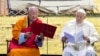 ཡི་ཤུ་བླ་ཆེན་མཆོག་གིས་སོག་ཡུལ་ནང་གི་གཟིགས་སྐོར་མཇུག་བསྒྲིལ་བ། 