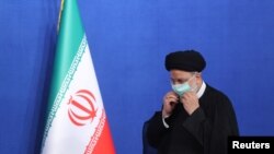 ابراهیم رئیسی در نشست خبری، دوشنبه ۷ شهریور. 