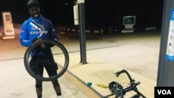 Meli Ndlovu is a Zimbabwean cyclist, who travelled from Johannesburg to Bulawayo, to create awareness on dangers of COVID-19. (PHOTO: Albert Ncube)