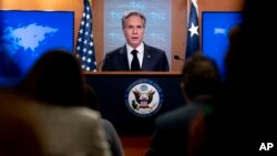 Američki državni sekretar Entoni Blinken predstavlja godišnji izveštaj Stejt departmenta o stanju ljudskih prava u Vašingtonu (Foto: AP/Andrew Harnik)