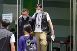 香港警方以涉嫌违反国安法拘捕苹果动新闻平台总监张志伟。