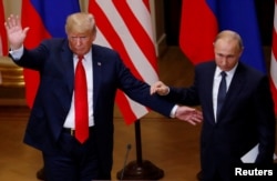 Tramp i Putin po završetku konferencije za novinare u Helsinkiju (Foto: Reuters)