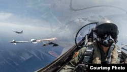 2019年5月22日台灣海空聯合操演，F-16戰機發射響尾蛇飛彈射擊模擬目標。
