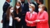 Premijerka Finske Sana Marin (L, belgijska premijerka Sofi Vilmes, predsednica Evropske komisije Ursula fon der Lajen i nemačka kancelarka Angela Merkel na samitu u Briselu, 17. jul 2020.
